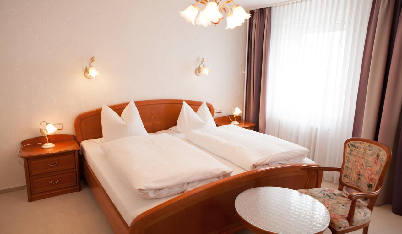 Hotel Restaurant Zur Post 로흐펠덴 외부 사진